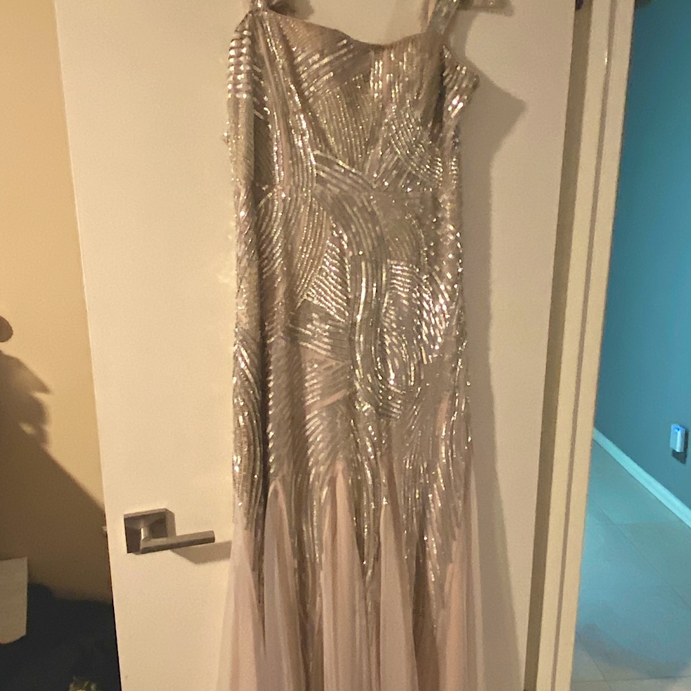 Adrianna Papell sequin embroidered dress